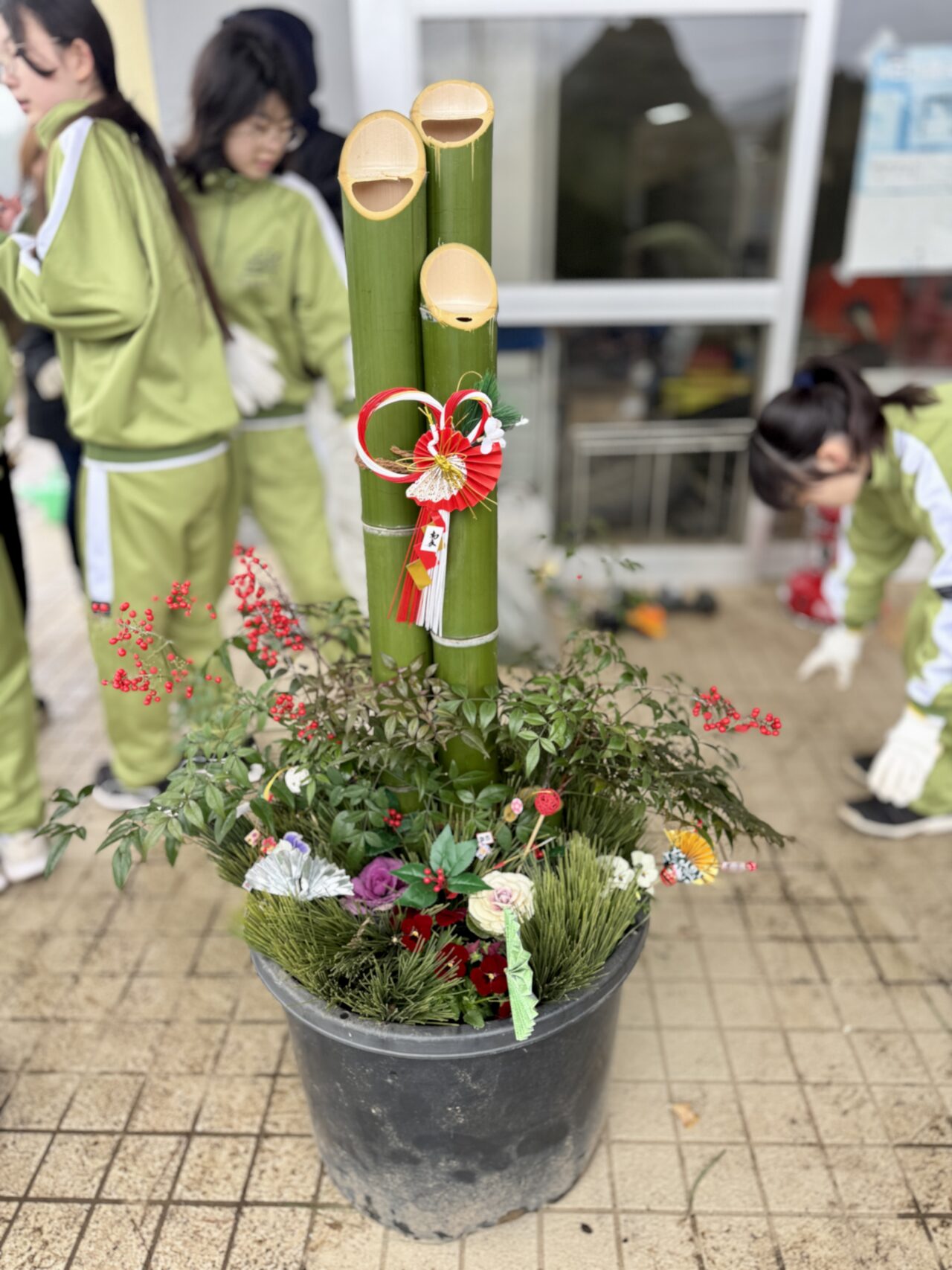 萱田中学校ボランティア部門松作り