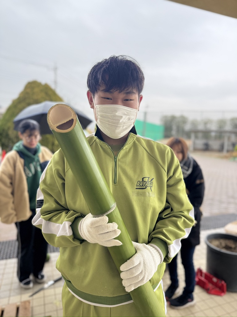 萱田中学校ボランティア部門松作り