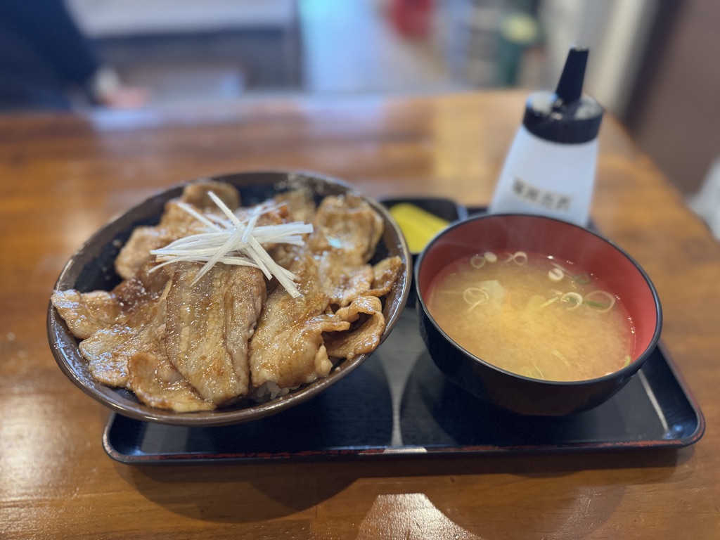 ぶたとひつじと時々さかな。